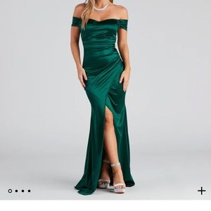 *BRAND NEW* WINDSOR Valencia Formal Off-The-Shoulder Wrap Dress